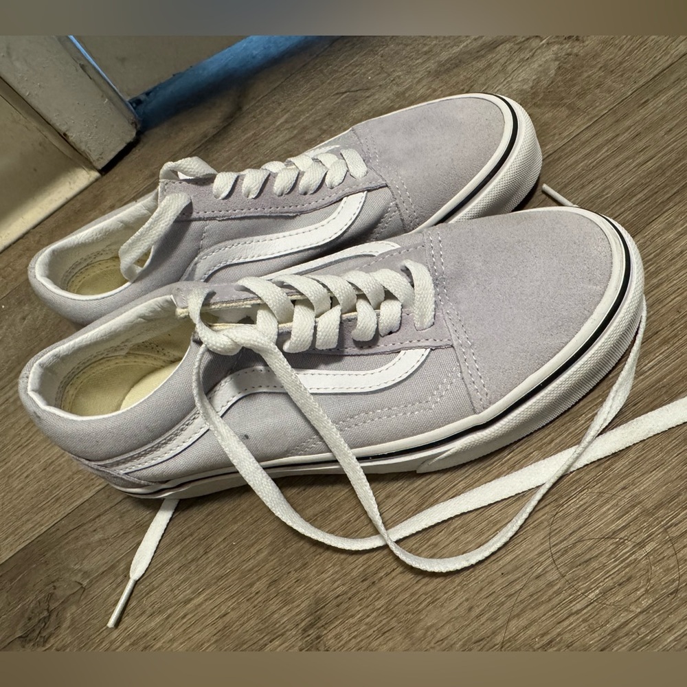 Women’s Vans Cream and Light Gray Sneakers